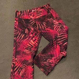 Old Navy Active capris size S